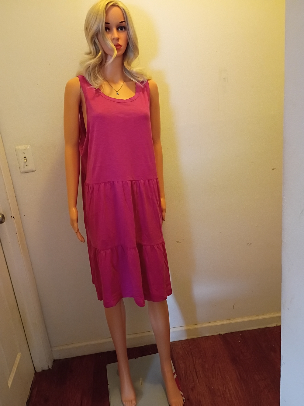 *NWT* Sleeveless Tiered Pink Summer Dress